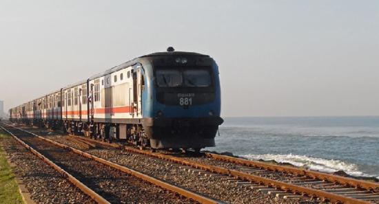 10,000 Rails Imported for Coastal Rail Repair